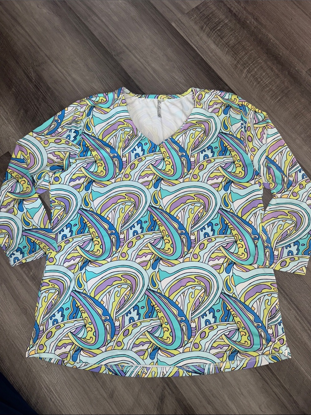 Lulu-B large shirt top geometric colorful print 3/4 sleeve women’s resort wear